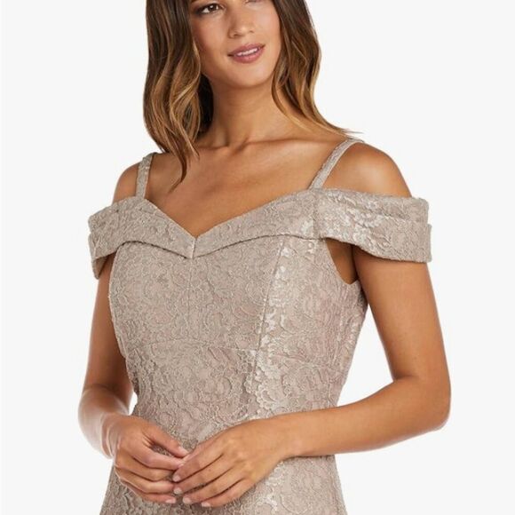 R & M Richards Champagne lace Fishtail gown size 20W - Picture 4 of 9